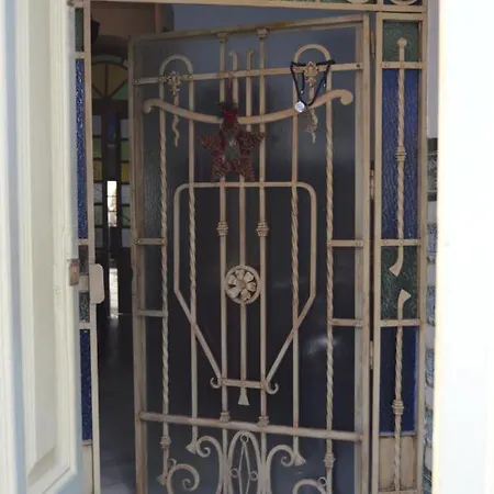 Con Encanto En Casa De Patio Séjour chez l'habitant *