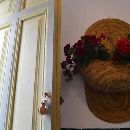 Con Encanto En Casa De Patio Séjour chez l'habitant *