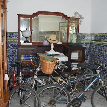 Con Encanto En Casa De Patio