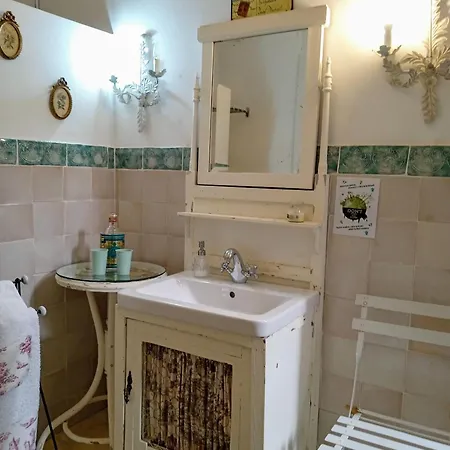 Con Encanto En Casa De Patio Cordoue